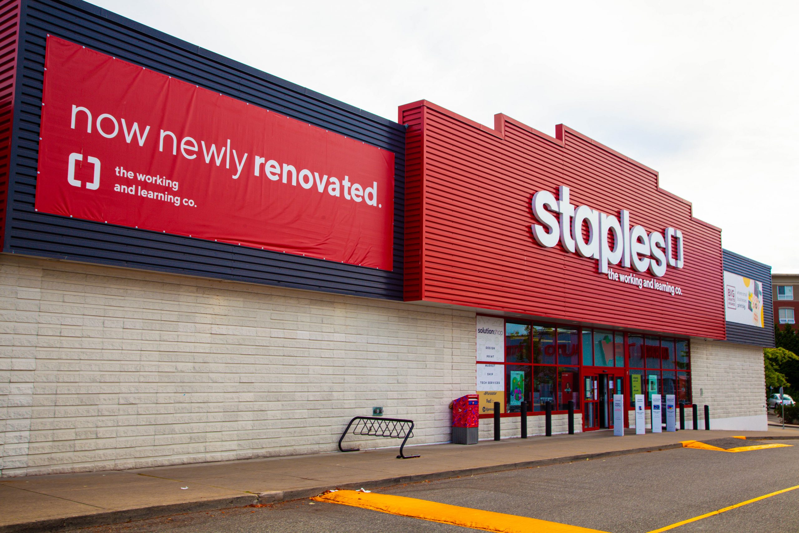 Staples at Southpoint exchange